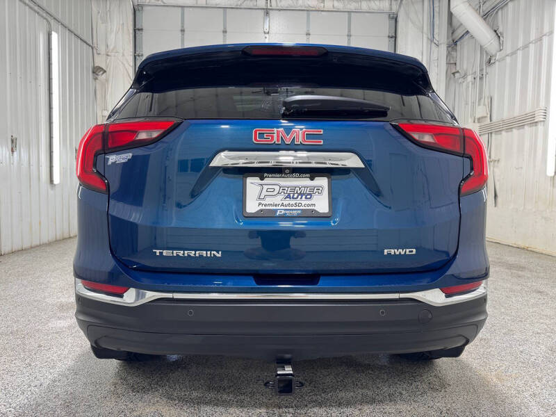 2021 GMC Terrain SLT