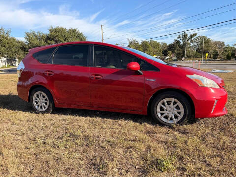 2013 Toyota Prius v Three