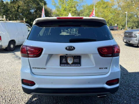 2019 Kia Sorento EX V6