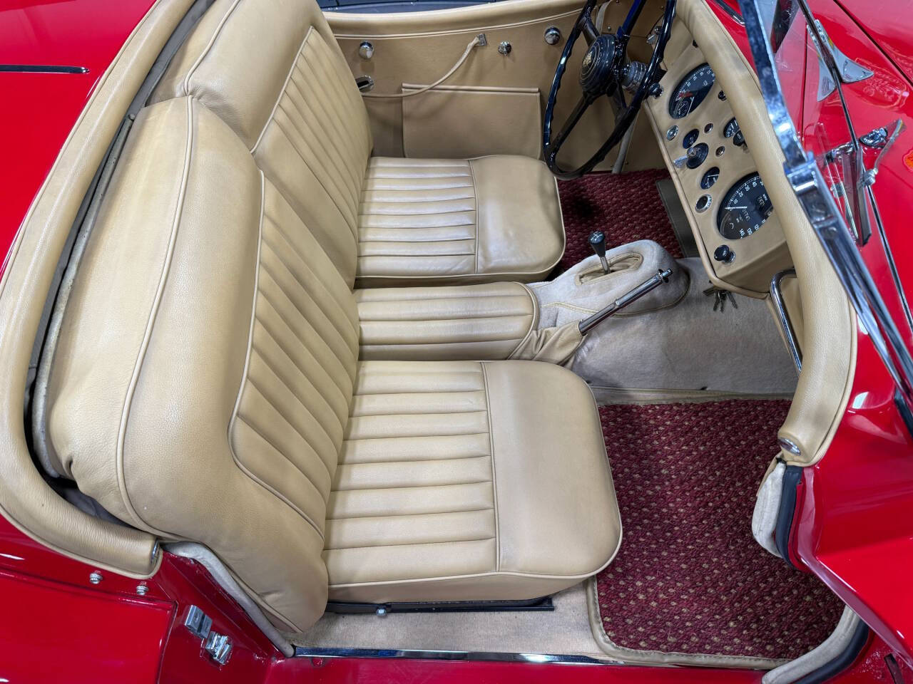 1956 Jaguar XK 140 Roadster 36