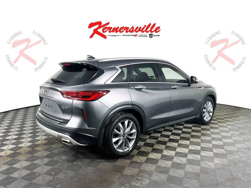 2022 Infiniti QX50 Essential