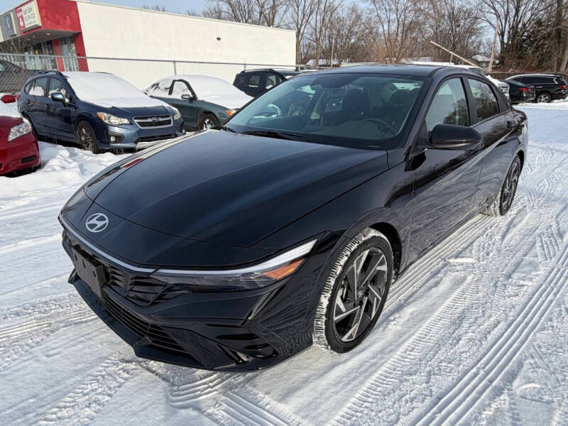 2024 Hyundai Elantra SEL's photo