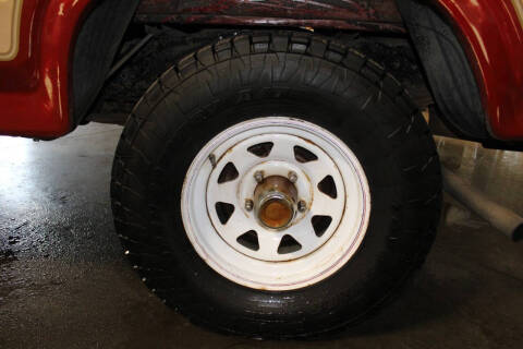 1985 Ford F-150 XLT Lariat