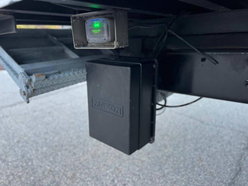 2020 Freightliner M2 106