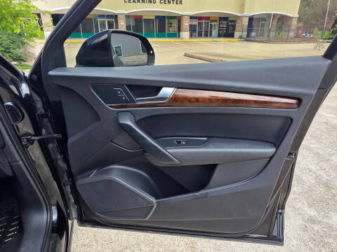 2018 Audi Q5 2.0T quattro Premium