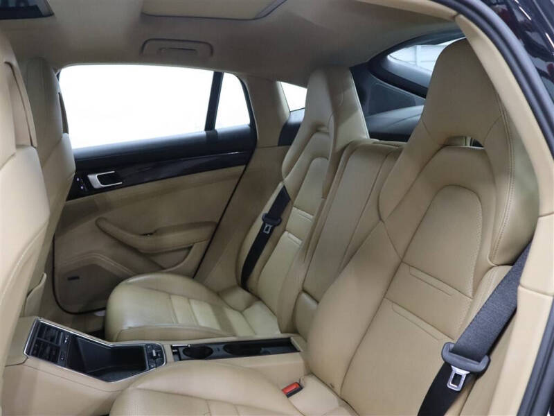 2020 Porsche Panamera