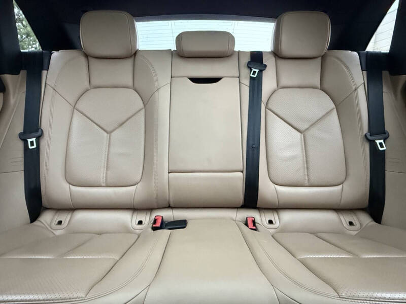 2021 Porsche Macan S