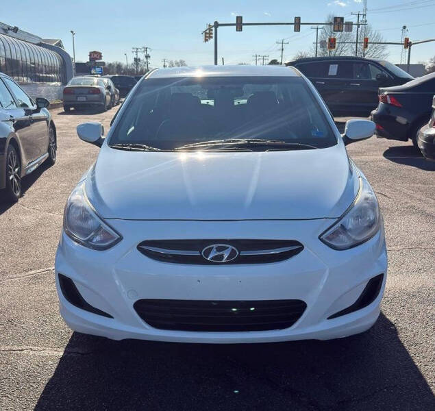 2017 Hyundai Accent SE