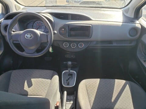 2015 Toyota Yaris 5-Door L