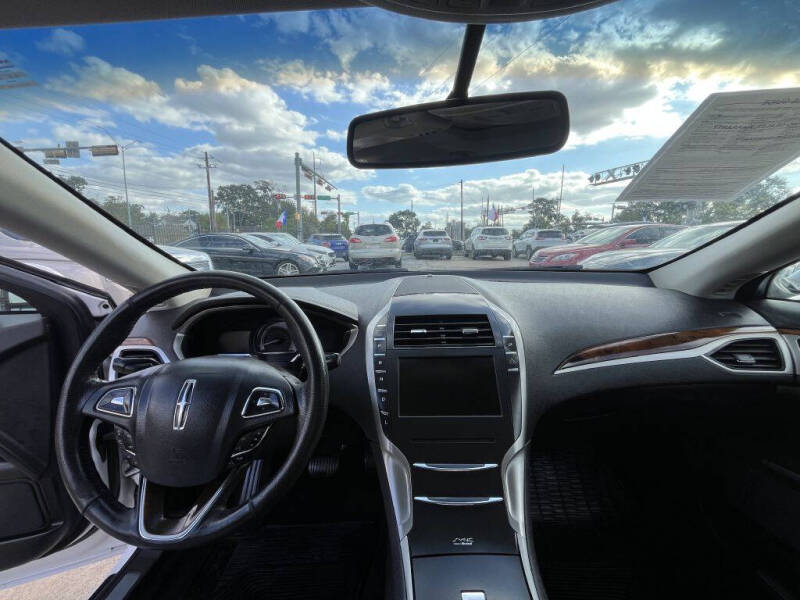 2014 Lincoln MKZ Hybrid