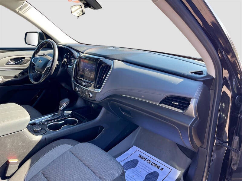 2021 Chevrolet Traverse LT Cloth