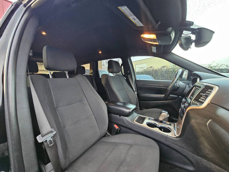 2017 Jeep Grand Cherokee Laredo