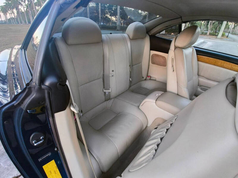 2004 Lexus SC 430