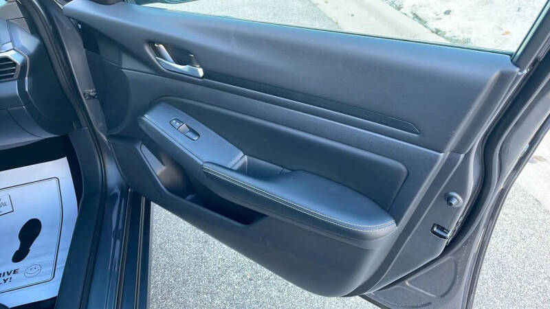 2025 Nissan Altima 2.5 SV