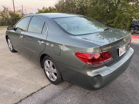 2005 Lexus ES 330