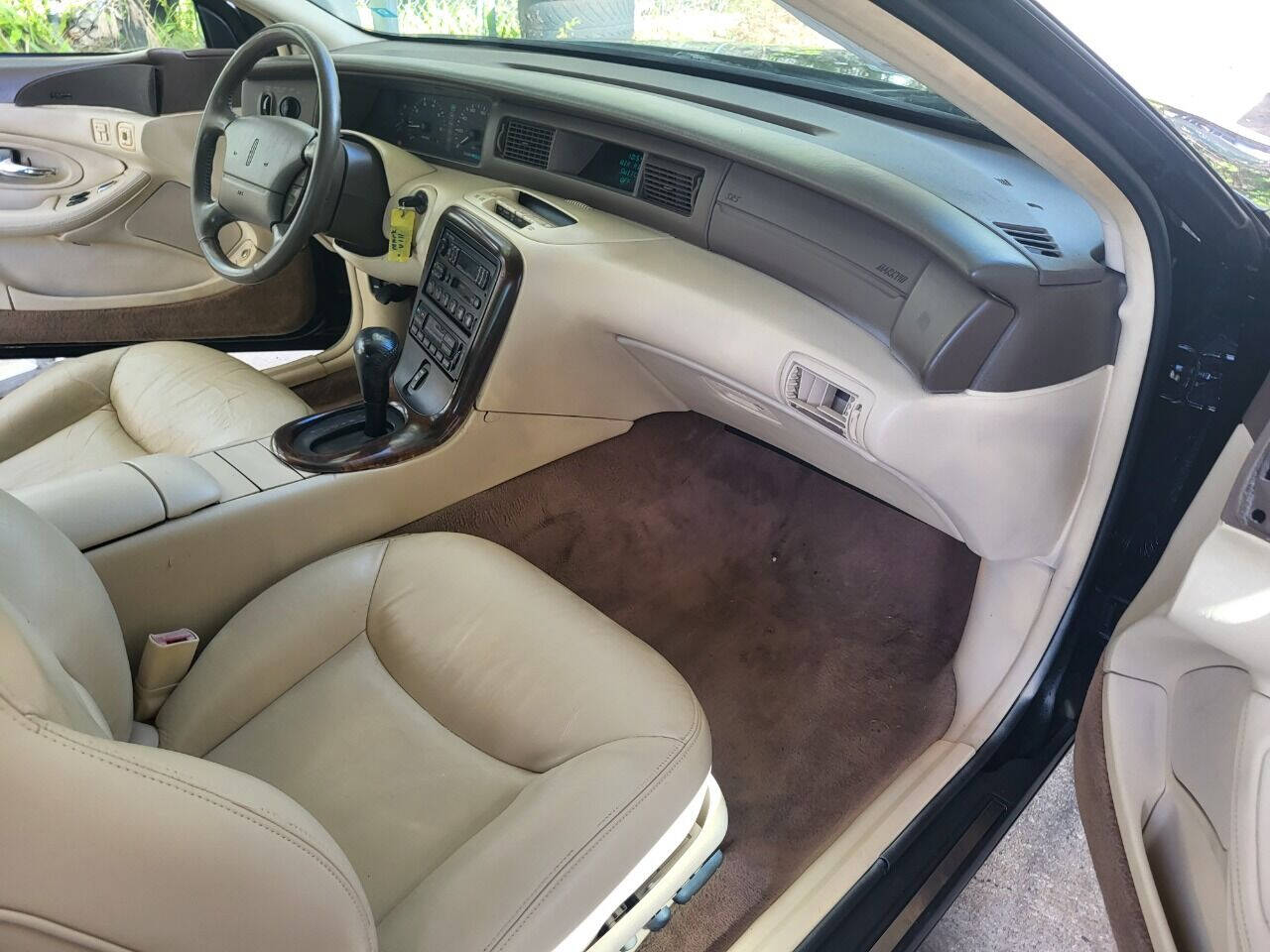 1997 Lincoln Mark VIII for sale at FAMILY AUTO BROKERS in Longwood, FL