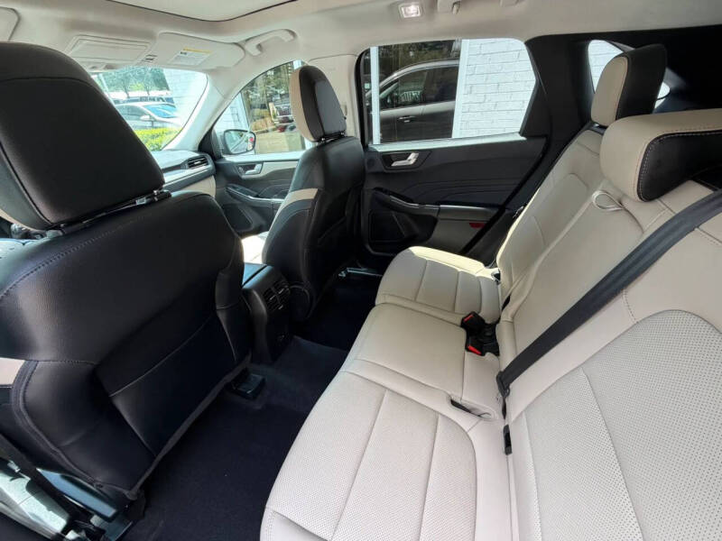 2021 Ford Escape SEL