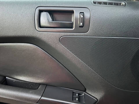 2014 Ford Mustang V6