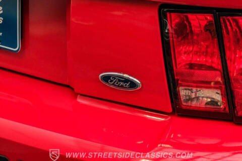2004 Ford Mustang SVT Cobra