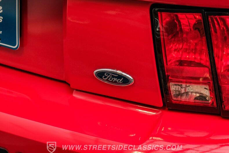 2004 Ford Mustang SVT Cobra
