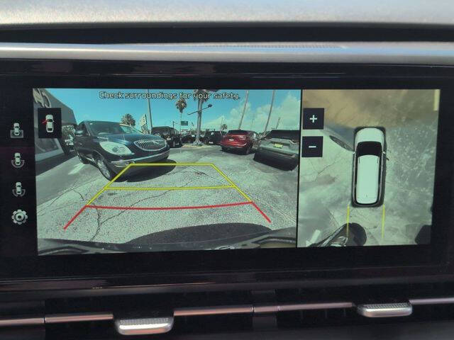 2022 Kia Carnival SX