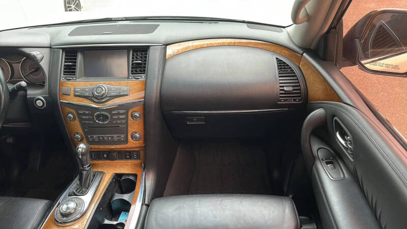 2014 Infiniti QX80
