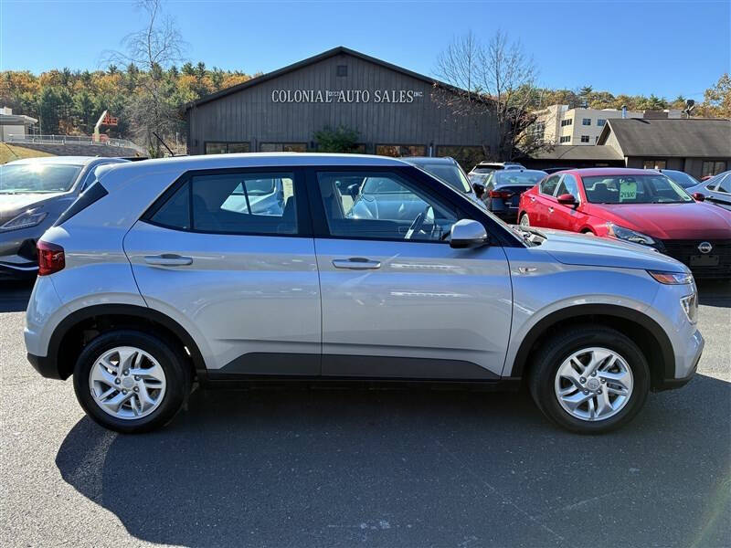 2023 Hyundai Venue SE