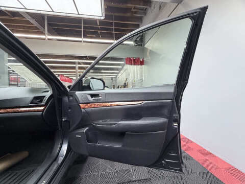 2011 Subaru Outback 3.6R Limited