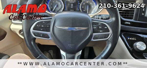 2017 Chrysler Pacifica Touring-L