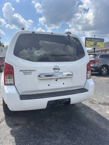 2011 Nissan Pathfinder S