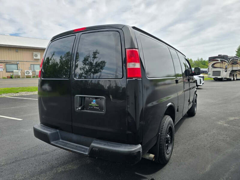 2017 Chevrolet Express 2500