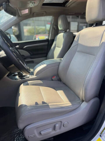 2017 Toyota Highlander