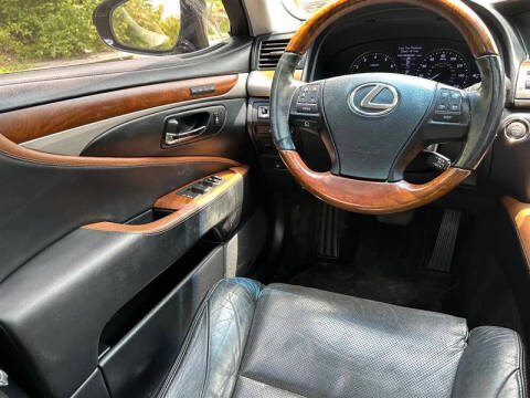 2013 Lexus LS 460
