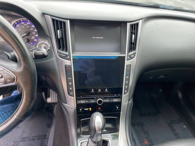 2015 Infiniti Q50 Sport