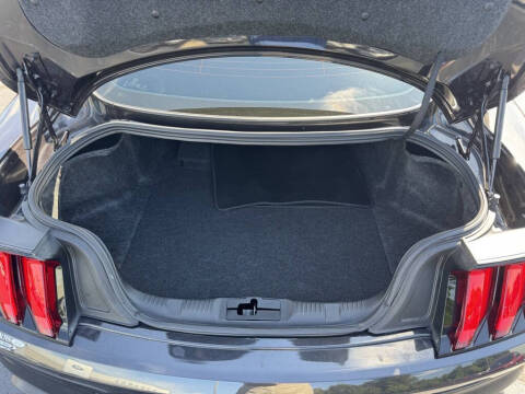 2022 Ford Mustang Mach 1