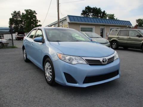 2013 Toyota Camry for sale at Supermax Autos in Strasburg VA