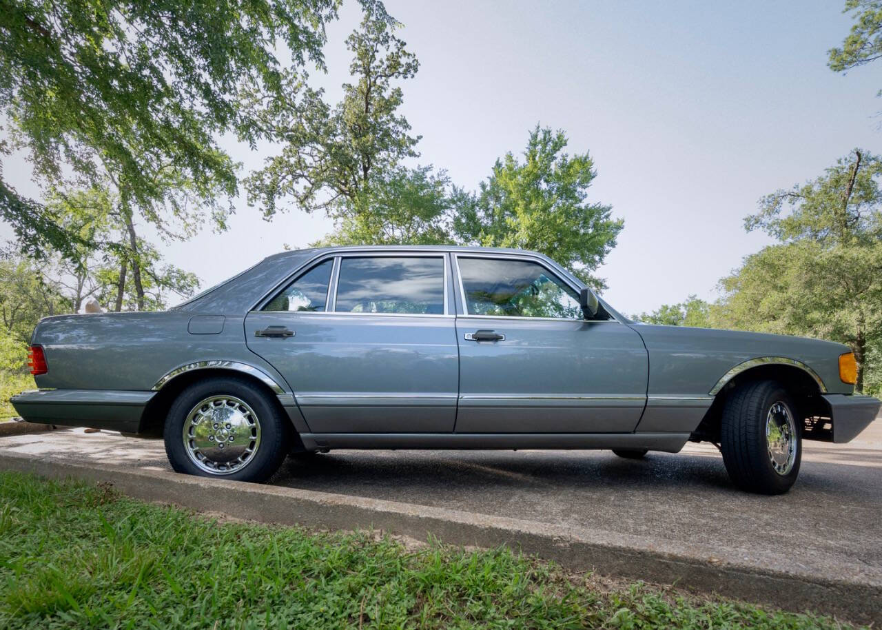 1988 Mercedes-Benz 420-Class 31