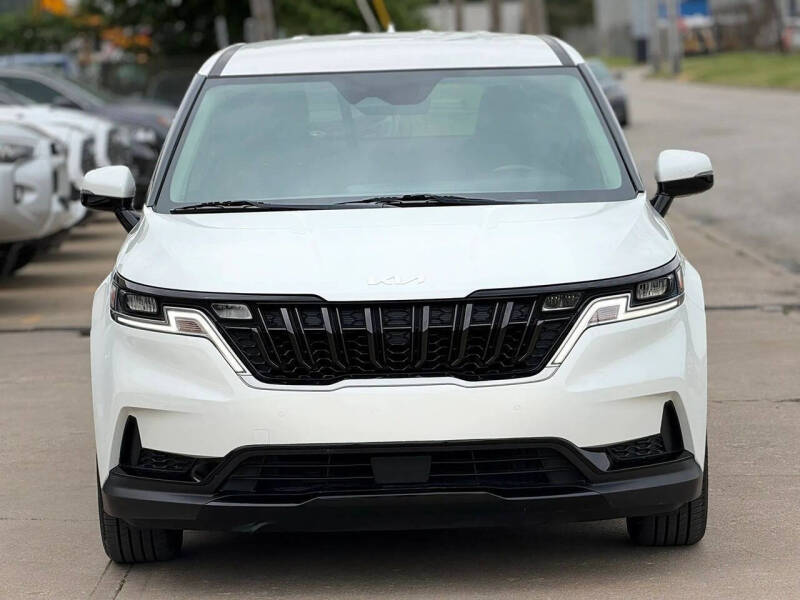 2024 Kia Carnival EX
