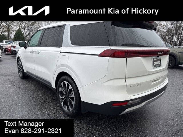 2024 Kia Carnival EX