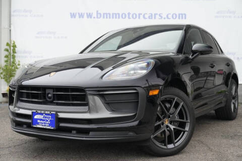 2023 Porsche Macan T