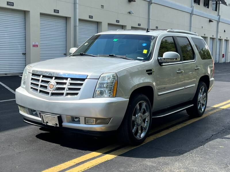 2011 Cadillac Escalade for sale at IRON CARS in Hollywood FL