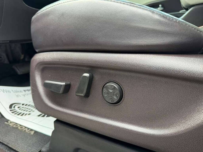 2016 Kia Sedona Limited