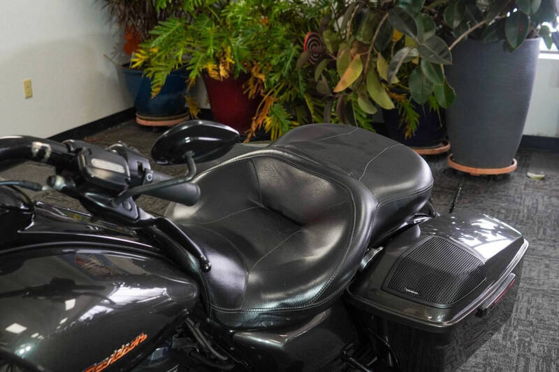 2019 Harley-Davidson Road Glide Special