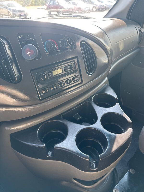 2008 Ford E-Series E-250