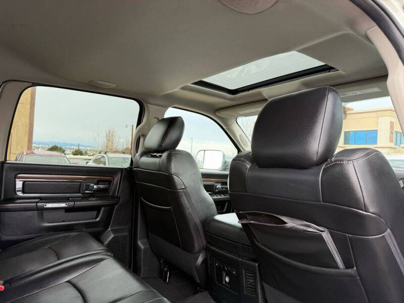 2016 RAM 3500 Laramie