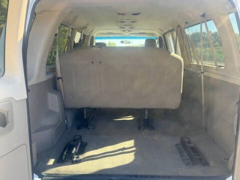 2010 Ford E-Series E-350 SD XL