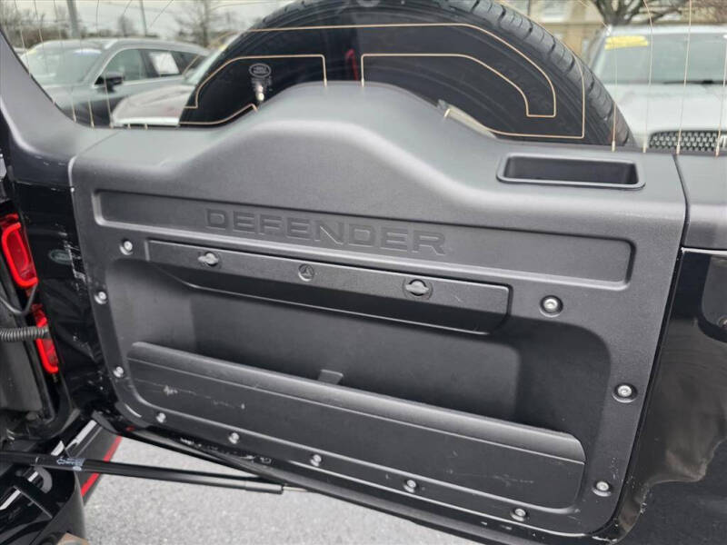 2023 Land Rover Defender 110 X-Dynamic SE