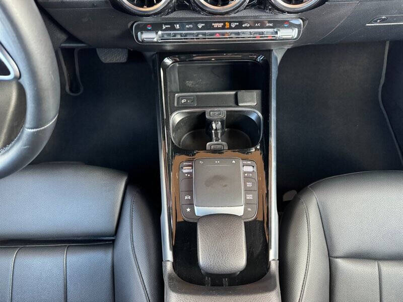 2022 Mercedes-Benz GLB GLB 250 4MATIC