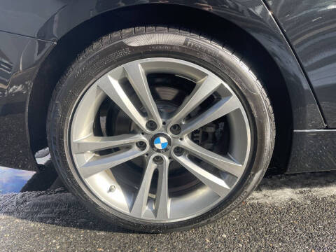 2018 BMW 3 Series 330i