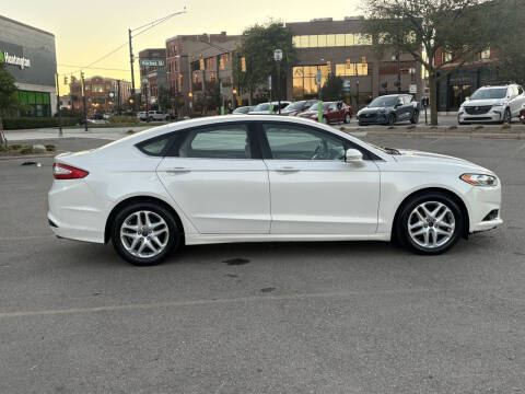 2016 Ford Fusion SE